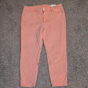 WHBM Sz 8 Curvy Crop Jean